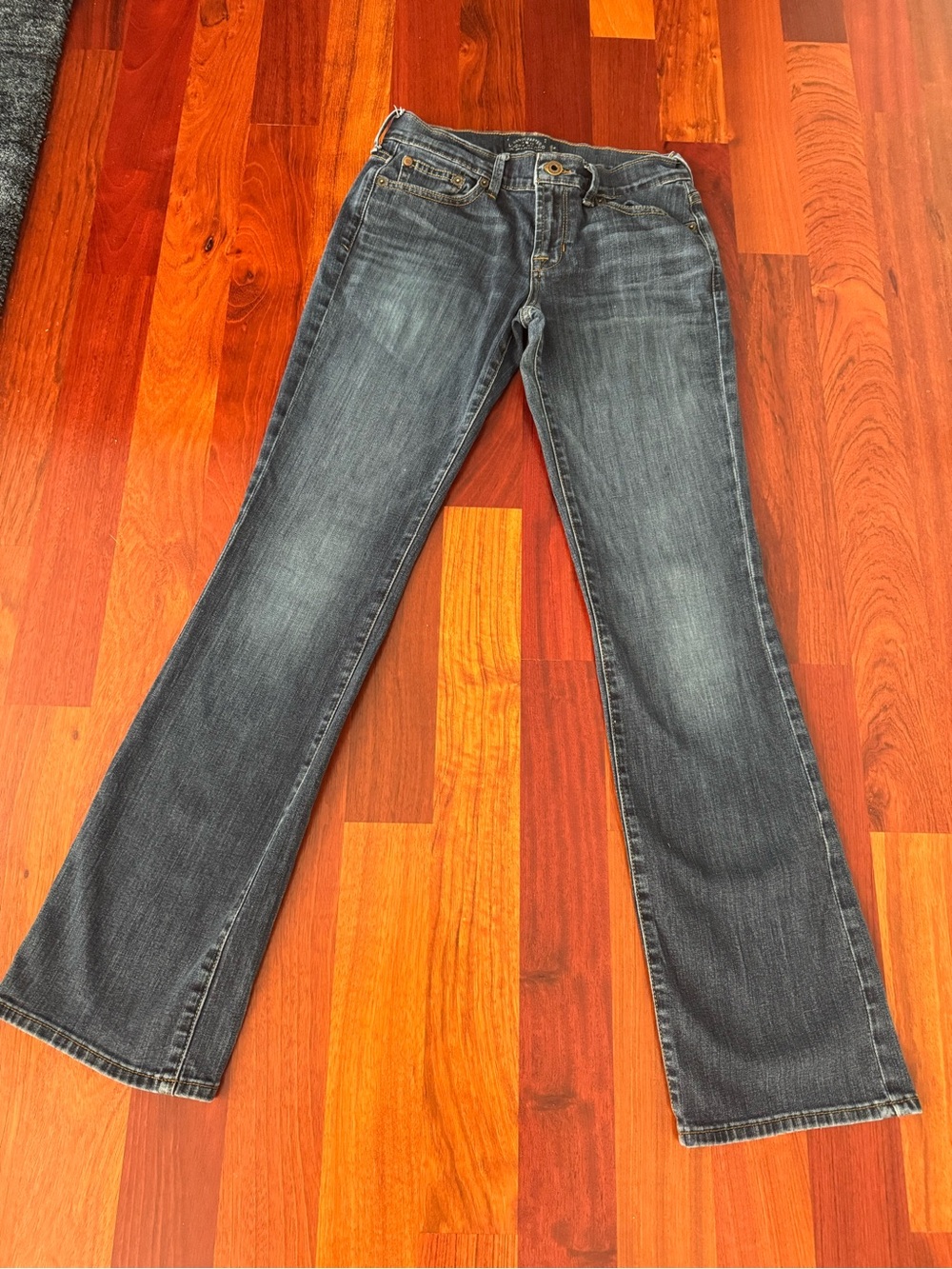 Lucky Brand Women's Faded Blue Flare Jeans, Size 25